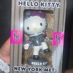 Hello Kitty New York Mets Bobblehead